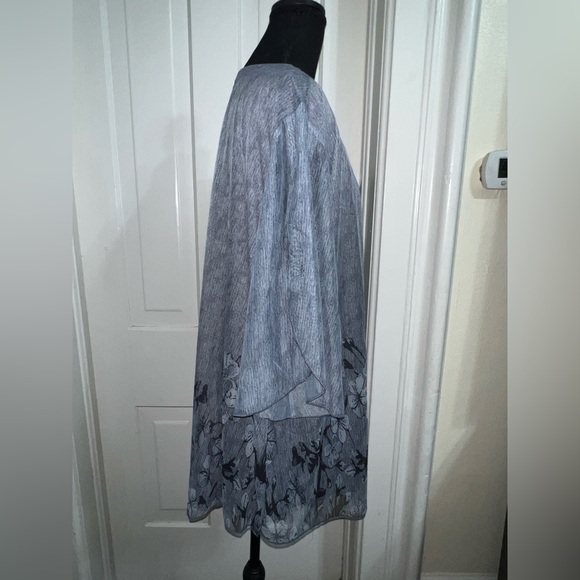 Women’s plus size 3X shirt, top, blouse Sese Code 3XL‎ Gray Top - Picture 3 of 6